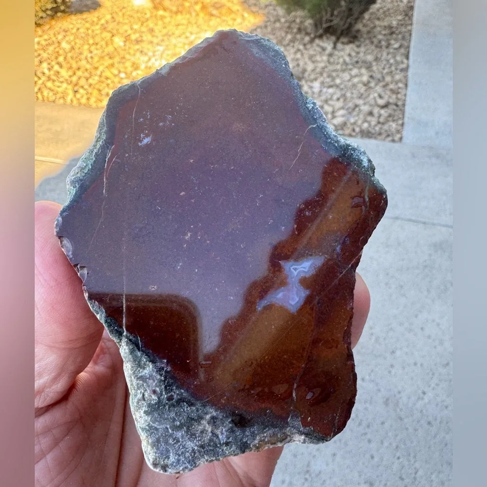 Red Lightning Agate polished end cut